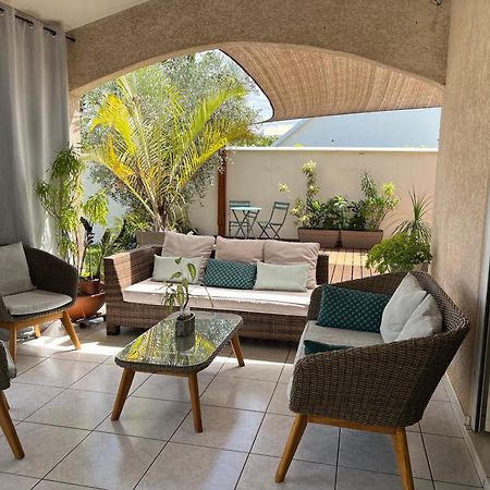 Villa Etang Sale Les Bains Avec Piscine Privee Экстерьер фото